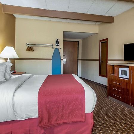 Quality Inn East Dubuque Eksteriør bilde