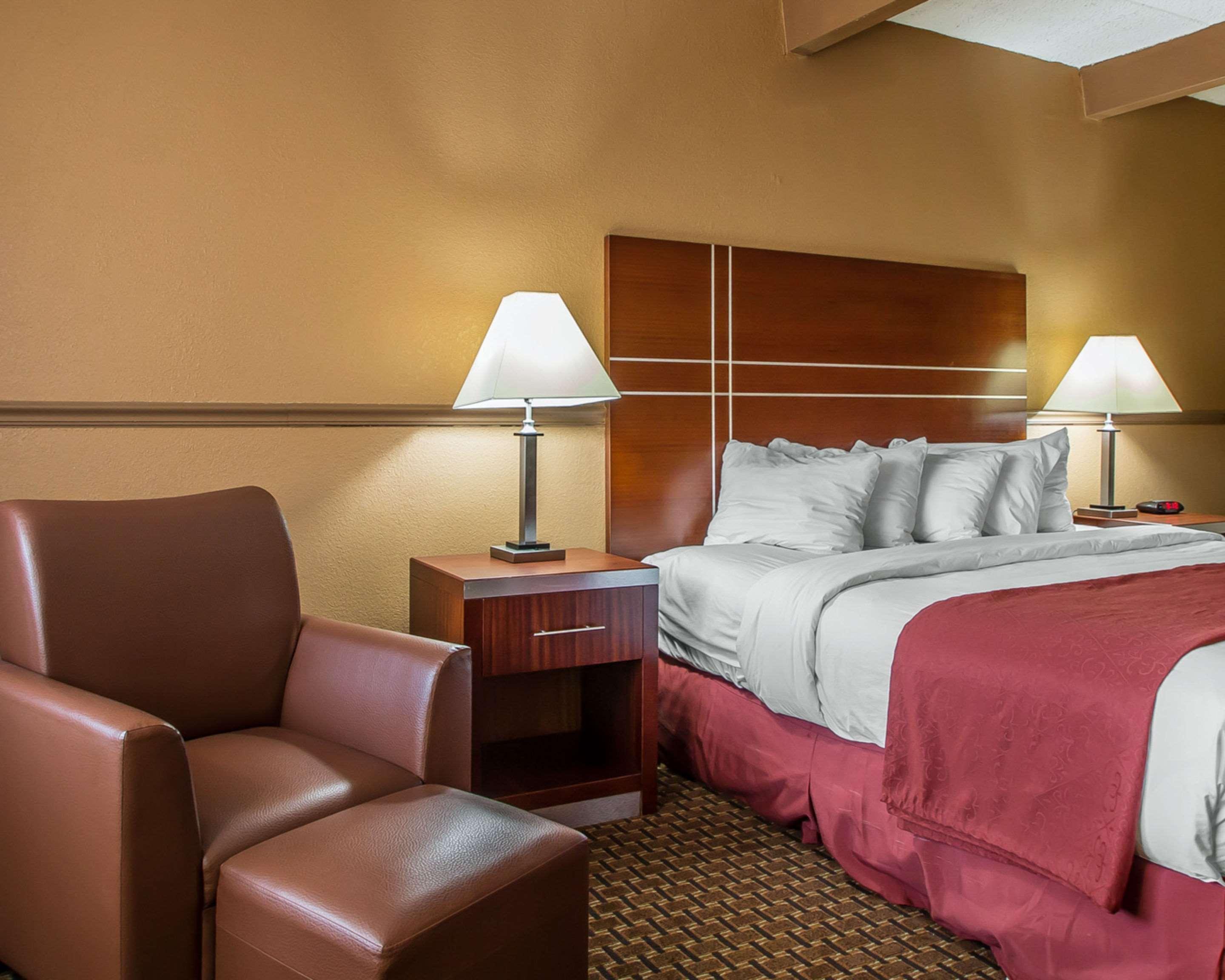Quality Inn East Dubuque Eksteriør bilde