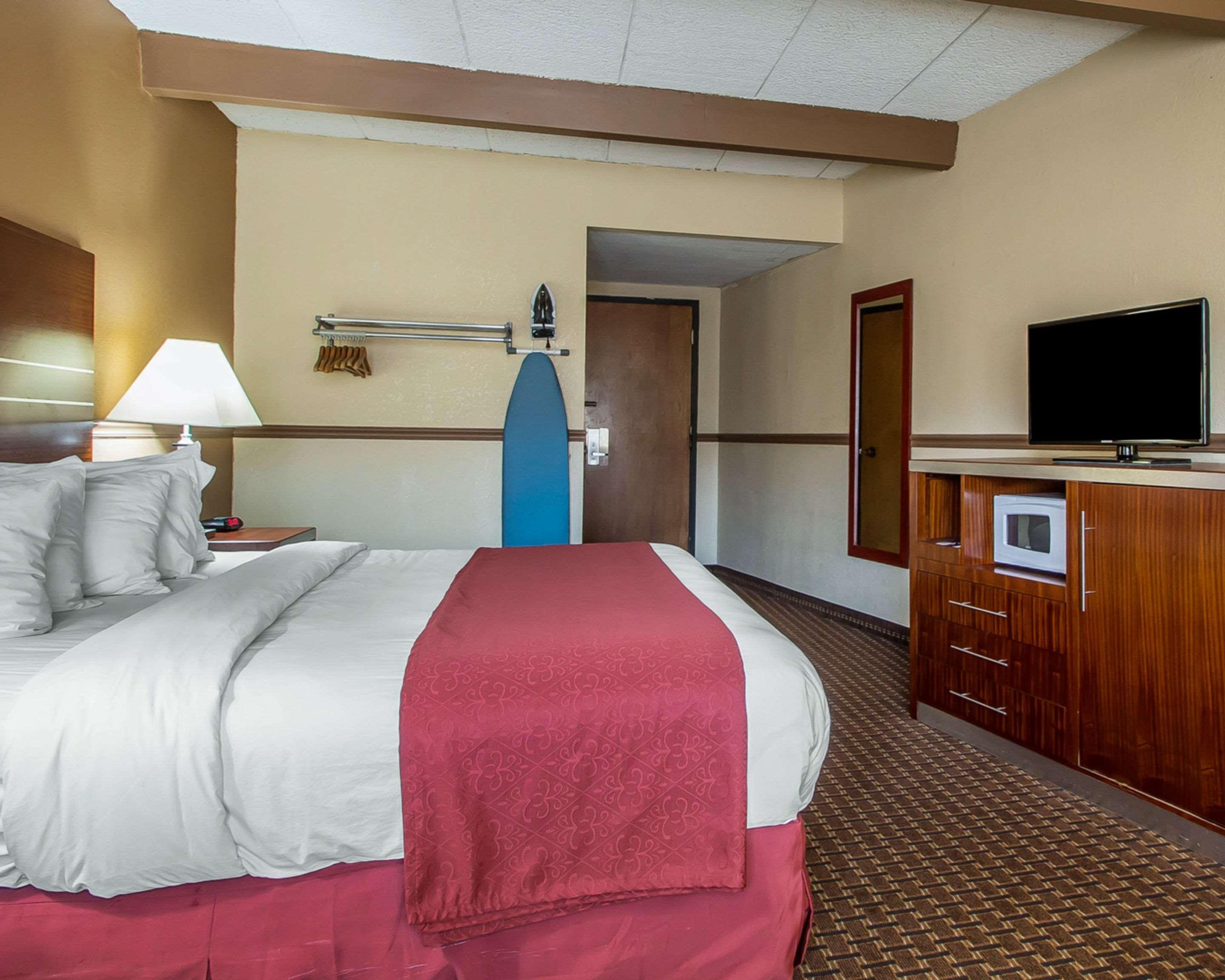 Quality Inn East Dubuque Eksteriør bilde