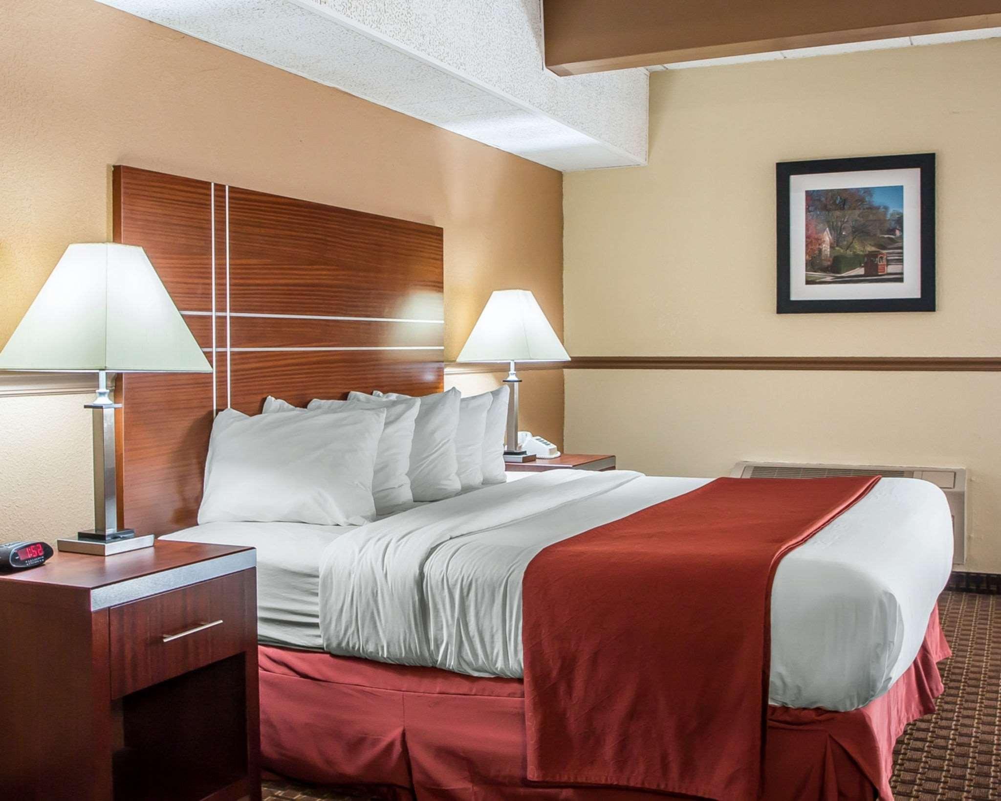 Quality Inn East Dubuque Eksteriør bilde