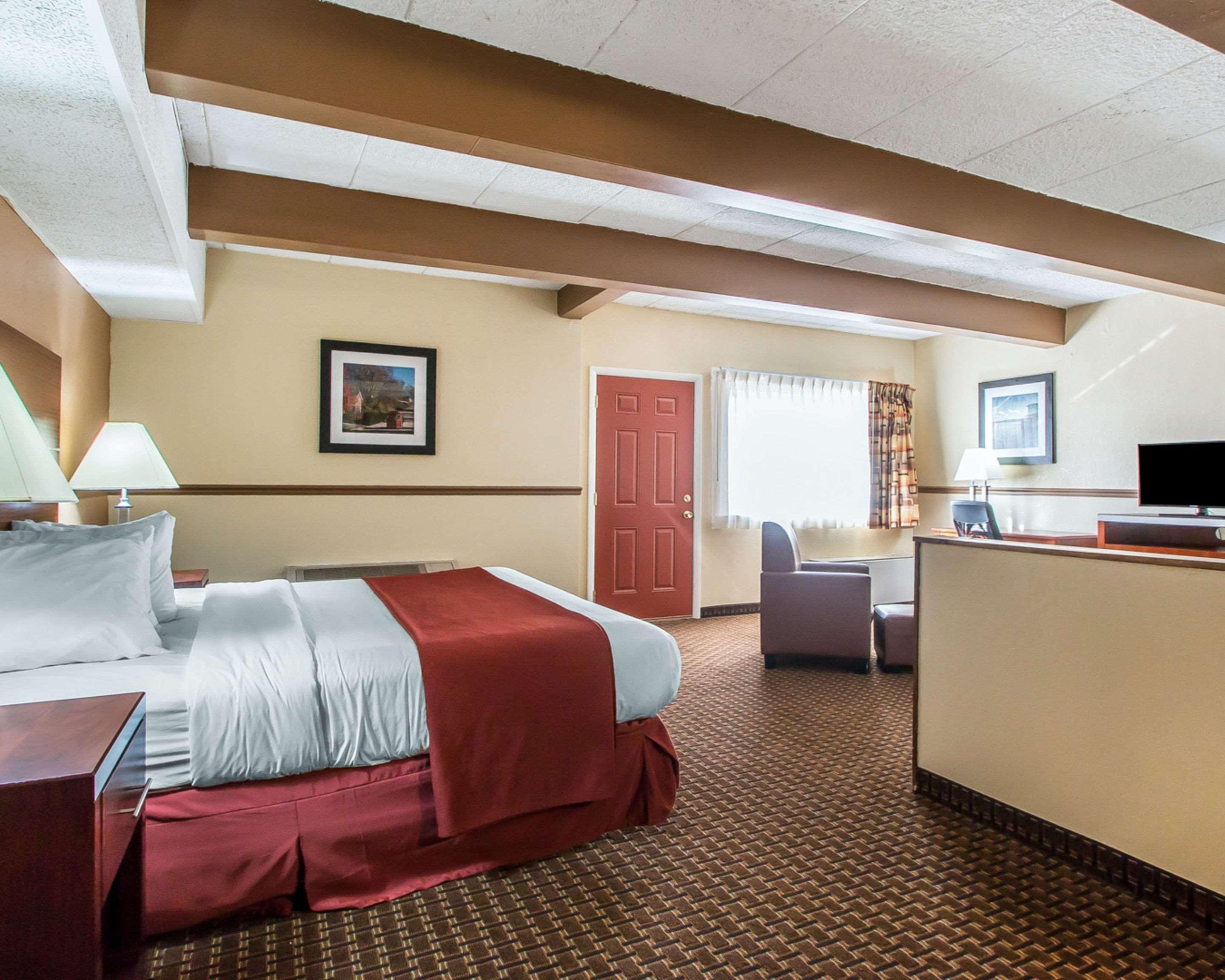 Quality Inn East Dubuque Eksteriør bilde