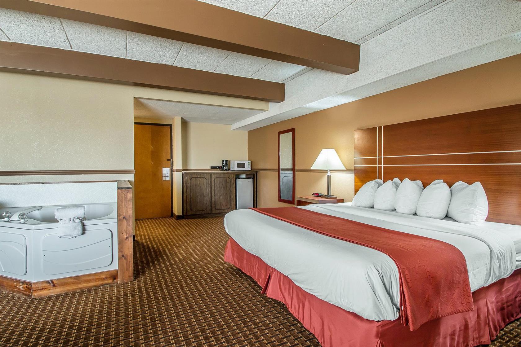 Quality Inn East Dubuque Eksteriør bilde