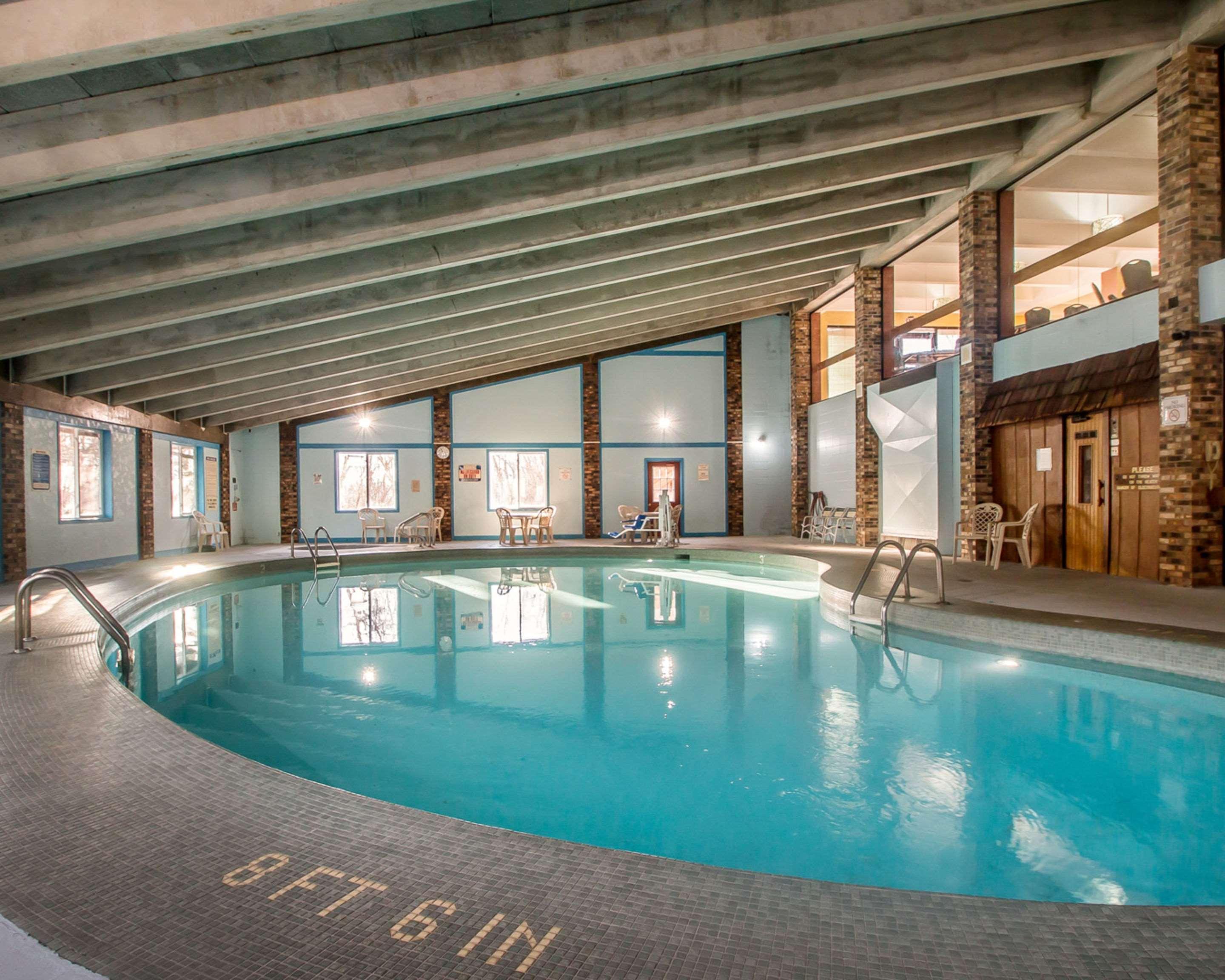 Quality Inn East Dubuque Eksteriør bilde