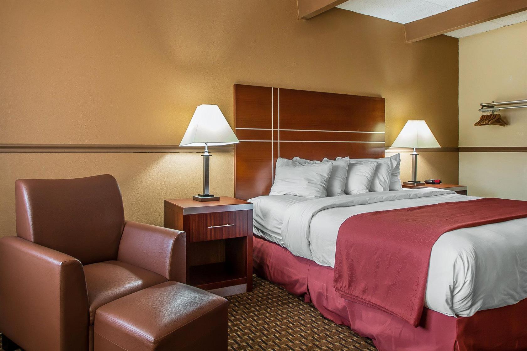 Quality Inn East Dubuque Eksteriør bilde