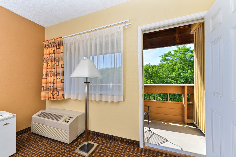 Quality Inn East Dubuque Eksteriør bilde