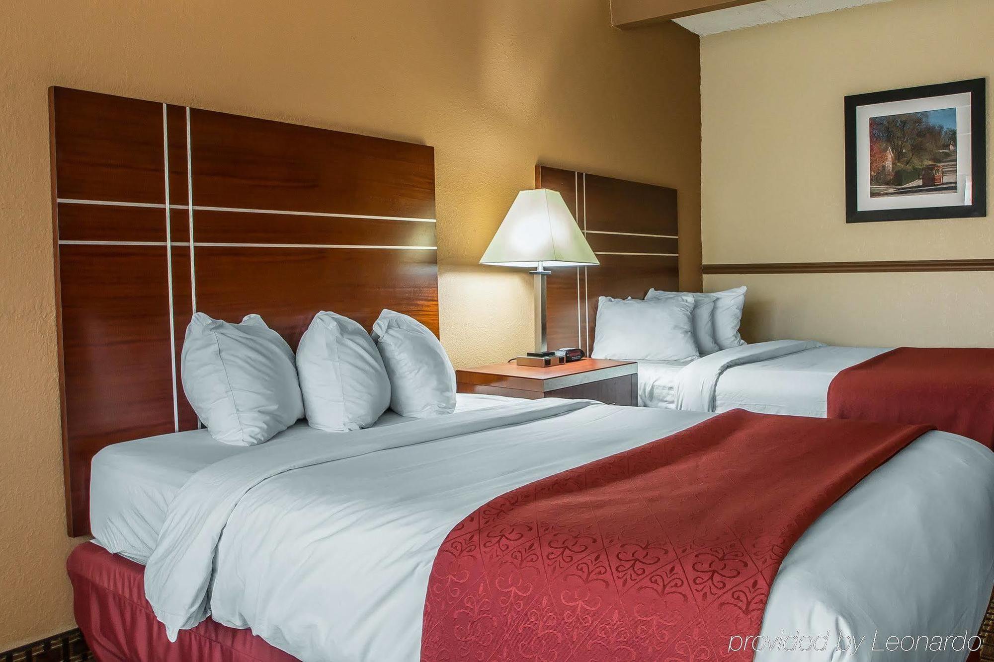 Quality Inn East Dubuque Eksteriør bilde