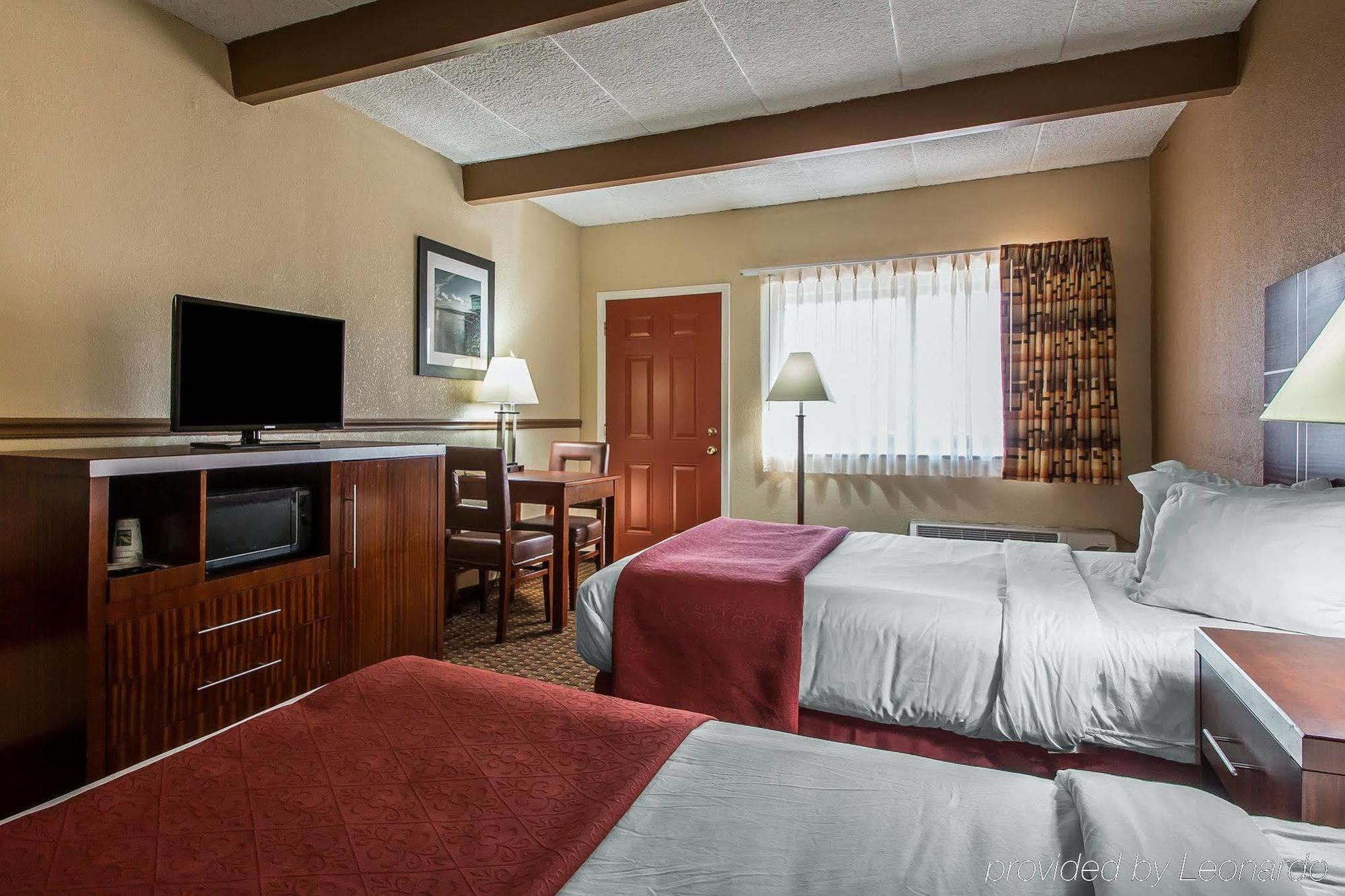 Quality Inn East Dubuque Eksteriør bilde