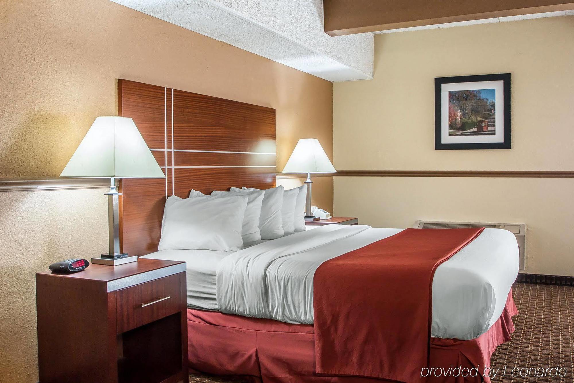 Quality Inn East Dubuque Eksteriør bilde